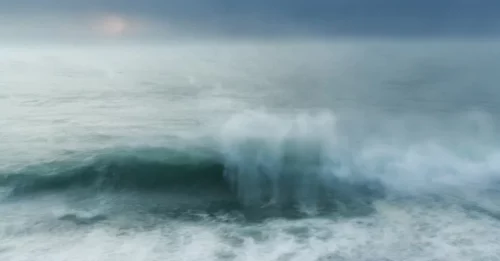FOTOGRAFÍA DE UNA OLA EN EL MAR